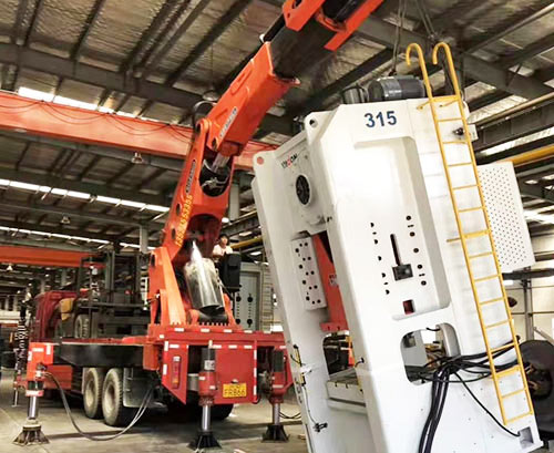 张金镇提升工作效率，选择优质折臂吊租赁服务