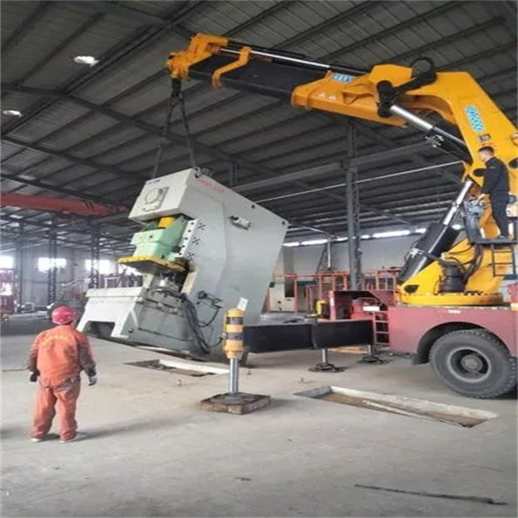 张金镇80吨折臂吊车出租附近电话