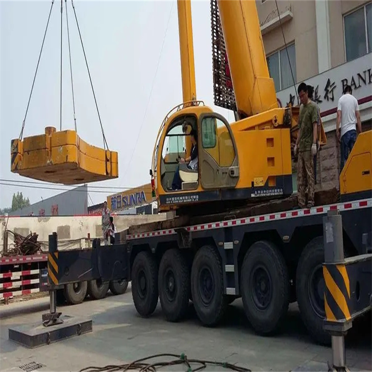 张金镇当地吊车出租|机器吊装|75吨|工厂搬迁服务