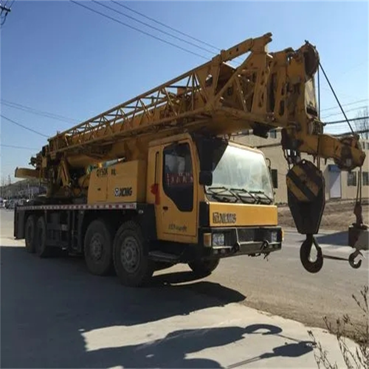 张金镇哪里有专业吊车出租